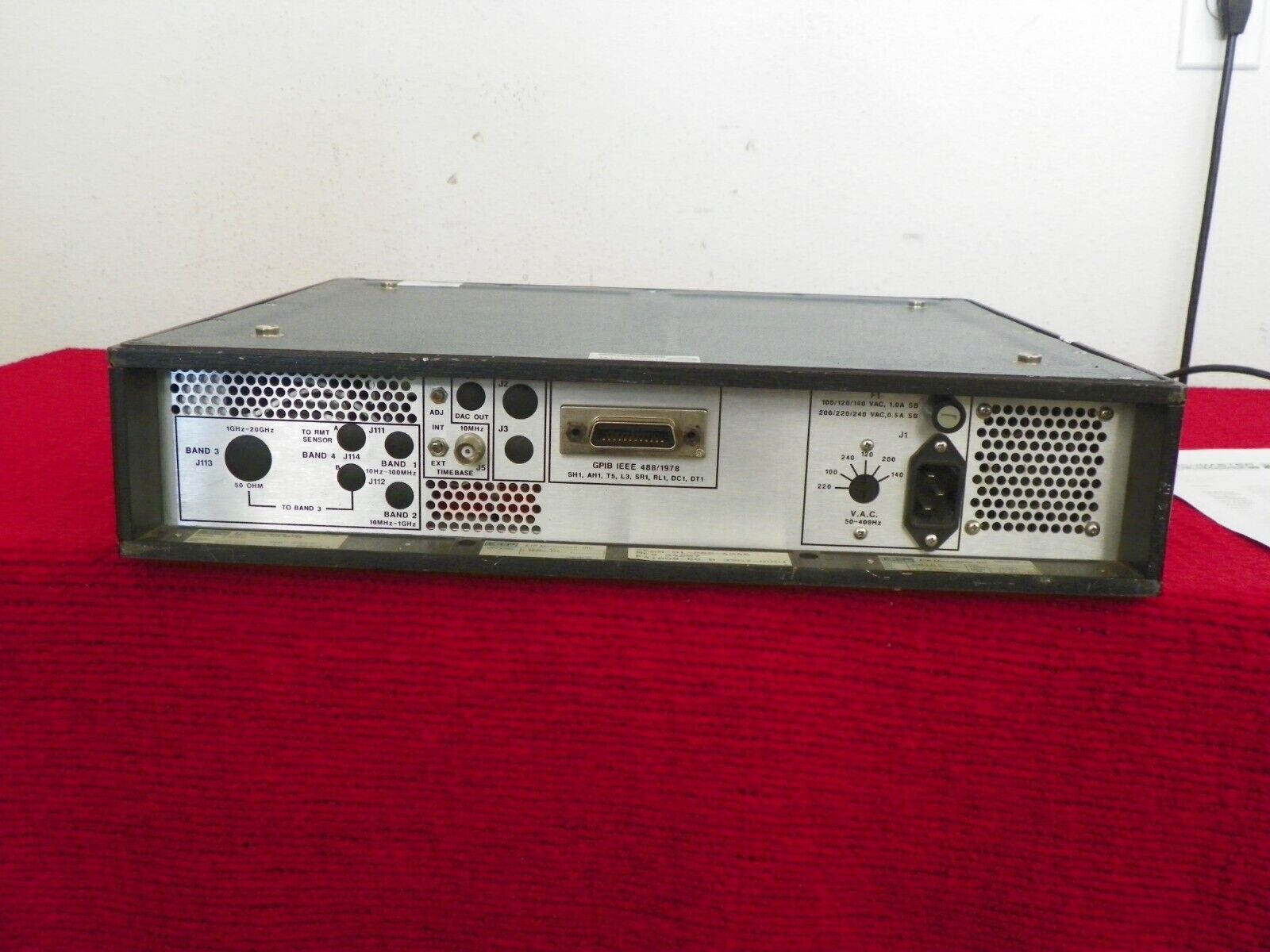 EIP 548B w/opt WB-70, microwave frequency counter 10hz-26.5Ghz EIP 548B w/opt WB-70, microwave frequency counter 10hz-26.5Ghz